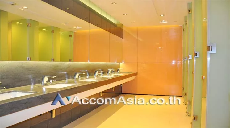 17  Office Space For Rent in Sathorn ,Bangkok BTS Chong Nonsi at AIA Sathorn Tower AA12013